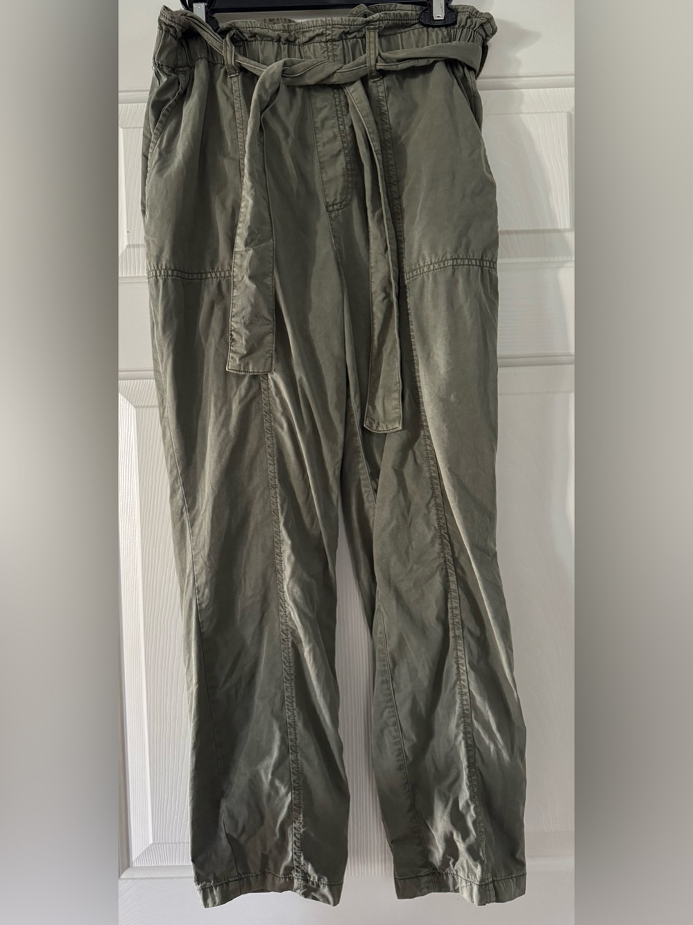 Social Standard by Sanctuary Olive fall Cargo Paperbag Waist Pants size medium